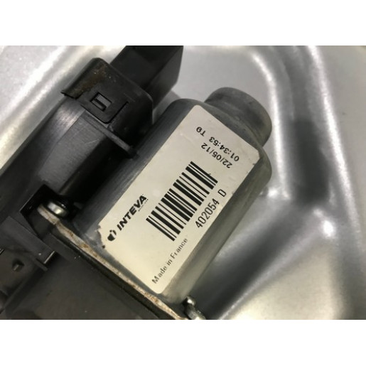 Склопідйомник передній правий Kia Ceed 2006-2012 824801H130